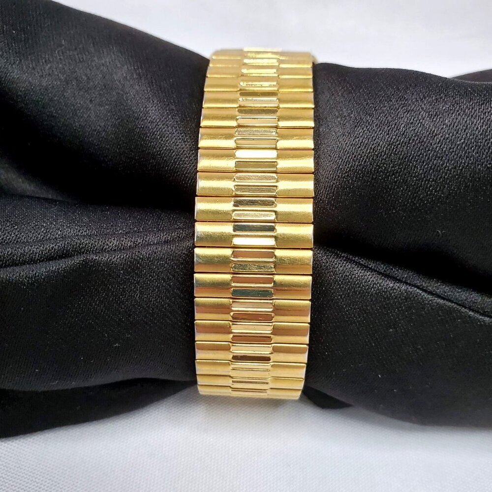 Elgin II Gold-Tone Mens Watch Black Dial Day & Date Display Water Resistant - Picture 5 of 11